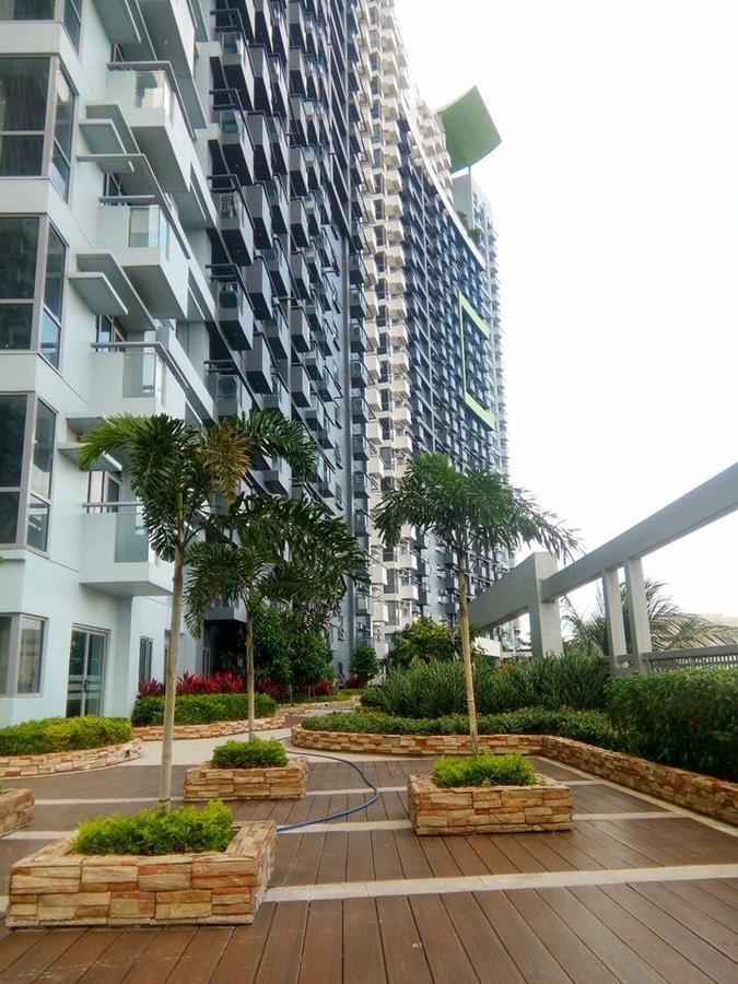 4Q Tower D Manhanttan Heights Cubao Qc Manilla Buitenkant foto